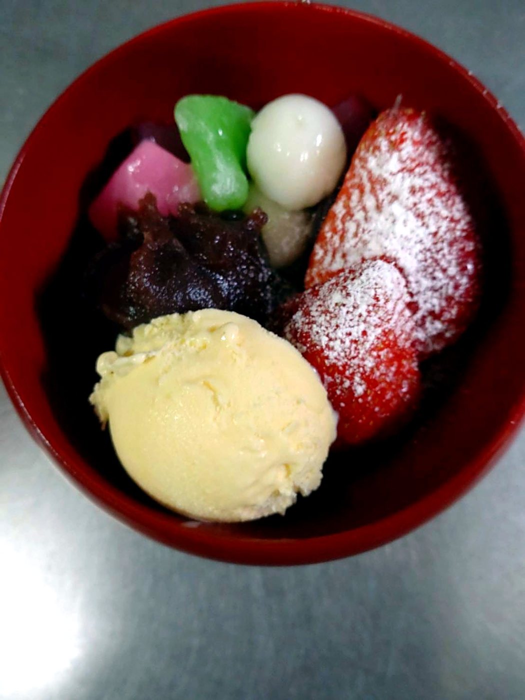 クリームあんみつ